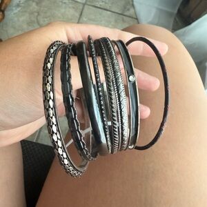 Black and Silver Bangle Bracelet Set